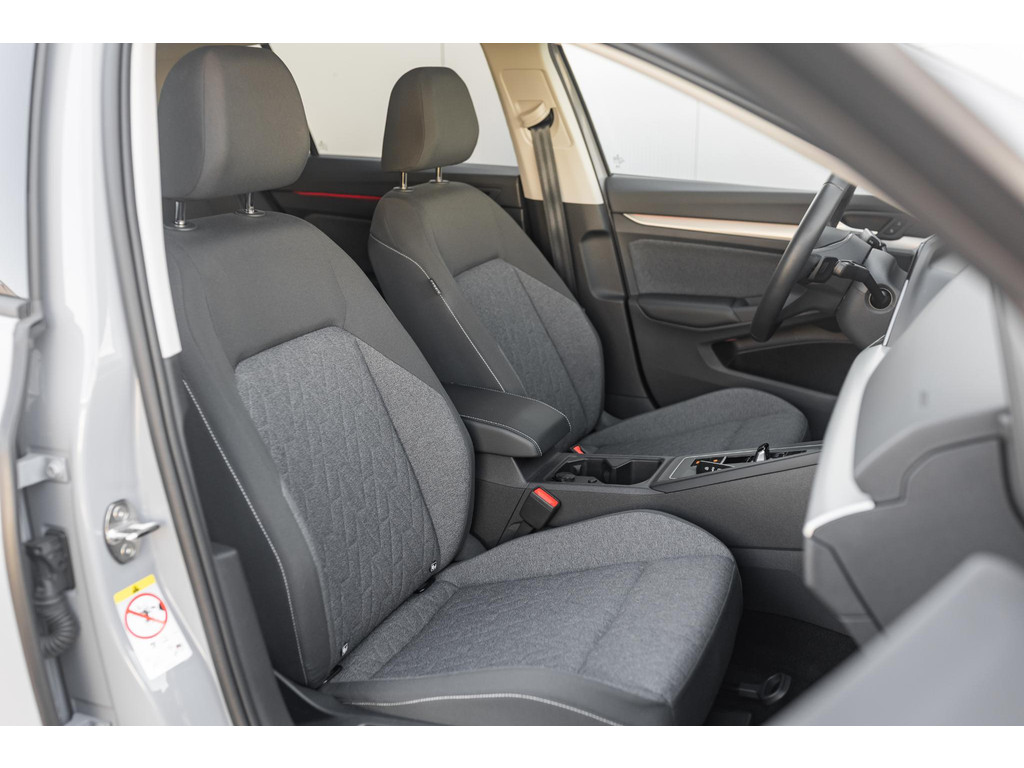 Volkswagen Golf 1.5 eTSI 55811360-9.jpg | Autoservice de Braal